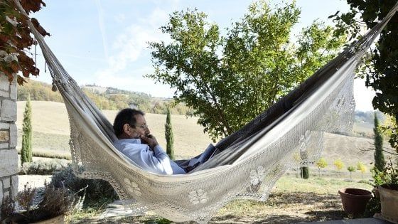 Michele Serra, da venticinque anni sull'amaca