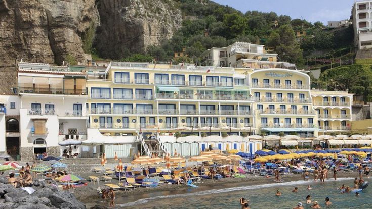 Sorrento, i sospetti dopo lo stupro: “Non è stata la prima volta”