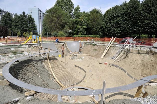 Milano, la pista progettata dagli skater prende forma
