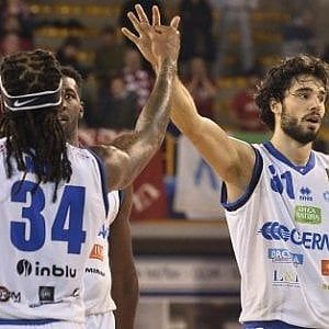 Basket, Brescia piega Brindisi e aggancia il terzo posto