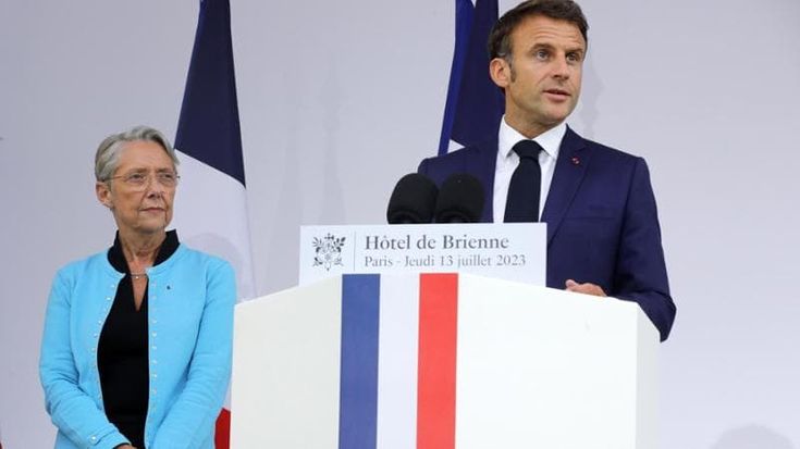 Francia, si dimette la premier Borne. Il 34enne Attal è il favorito alla successione