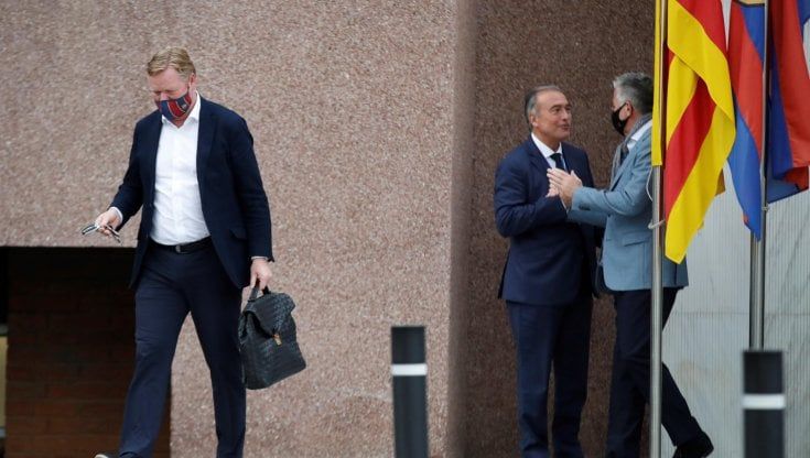 Barcellona, Koeman ancora in bilico: Laporta si prende due settimane per decidere