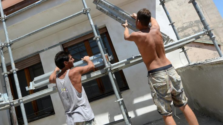 Due miliardi per le imprese. Allo studio del governo un taglio al cuneo fiscale