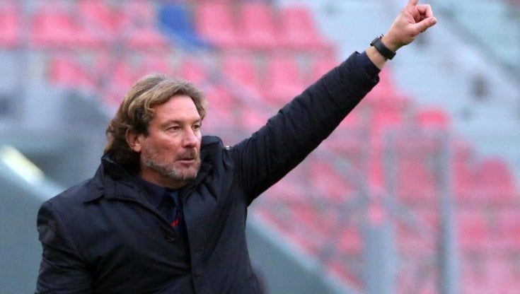 Crotone, Stroppa: "Chi deve salvarsi non può prendere certi gol..."