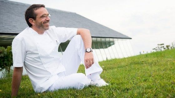 "Guida Michelin? No grazie, preferisco vivere": lo chef tre stelle chiede di uscire dalla Rossa