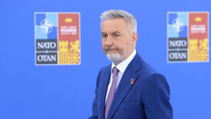 Dopo il vertice Nato il dossier curdi in Cdm. Guerini: "La nostra linea non cambia"