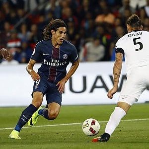 Napoli, Cavani bacchetta Higuain: "Io non sarei mai andato alla Juve"