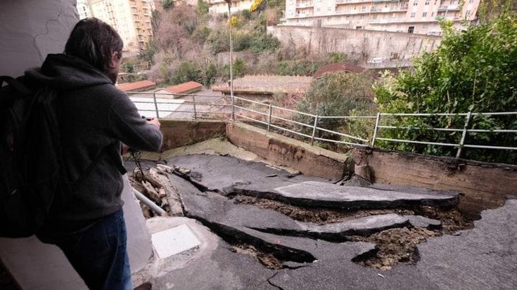 Via Napoli, due settimane per conoscere il futuro degli sfollati. Oggi chiusa la primaria Mazza