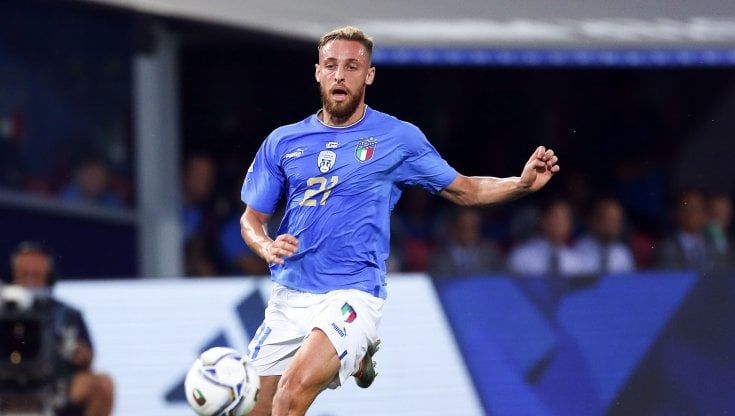 Frattesi azzurro difende il calcio italiano: "Basta denigrarci, non c'è solo la Premier League"