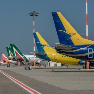 Voli cancellati, Germania e Olanda ignorano il regolamento Ue: “Non c’è obbligo di rimborso”