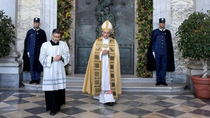 L’omelia per Roma del cardinale Reina: “In tanti senza speranza, centro e periferie troppo distanti”