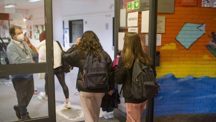 Covid, la scuola riparte con l'incognita contagi: lettera dei presidi al Governo. A Sorbolo classi chiuse