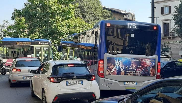 Chiusura Ponte al Pino, il caos del secondo giorno: si bloccano Cure e Faentina