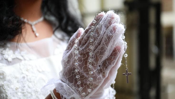 Stop alle prime comunioni. Fermata la festa di chi non festeggia mai