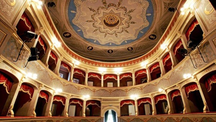 Rubrica Caruso/L'opera torna a Longiano, il micro-teatro amico degli artisti