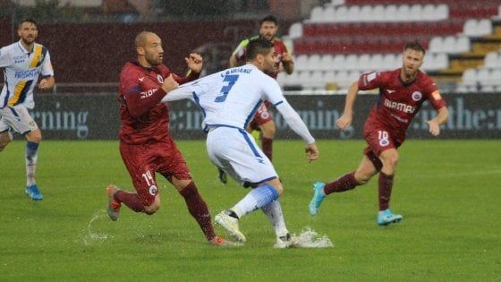 Serie B, Il Benevento allunga in testa, vola il Pordenone. Pari tra Cittadella e Frosinone