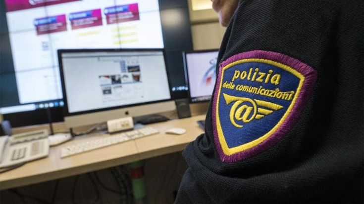 L’ultima truffa arriva via mail: finto mandato di arresto per pornografia. Ecco come funziona
