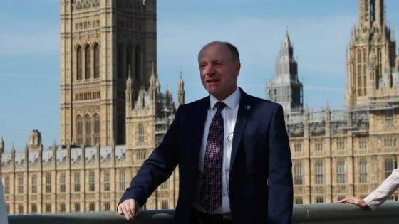 Coronavirus, il deputato italiano a Westminster: "Per gli inglesi è più difficile accettare imposizioni"