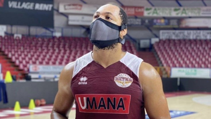 Basket, la mascherina a uso sportivo è realtà: già la testano i giocatori