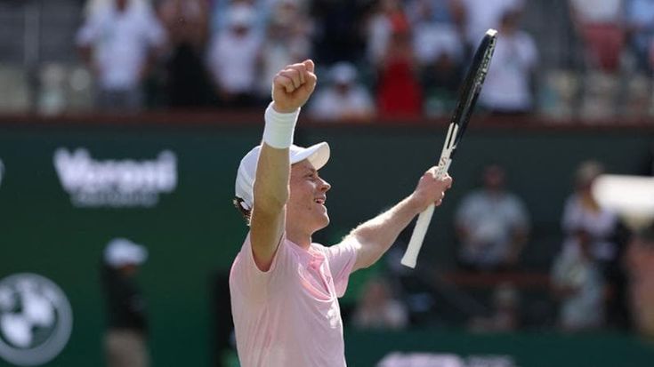 Sinner vince per la prima volta a Indian Wells: Medvedev battuto in finale