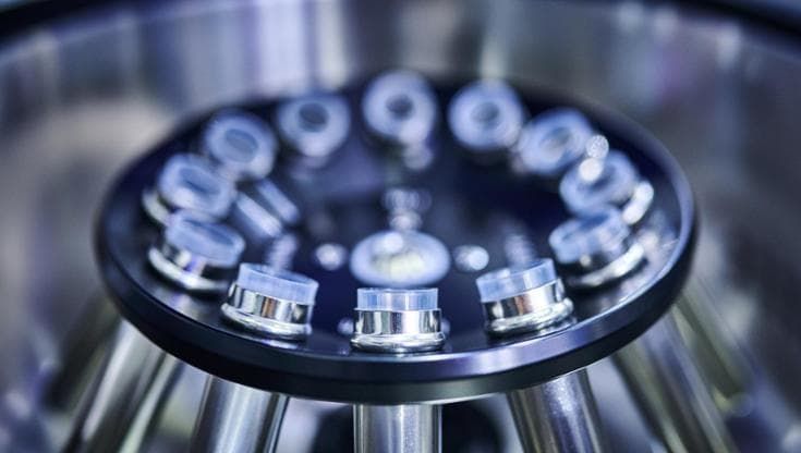 Medicina di laboratorio, verso un nuovo paradigma tra innovazione e competenze