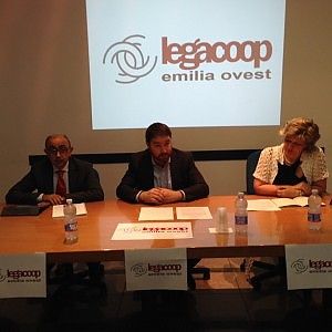 Cooperative, l'unione fa la forza<br />Nasce Legacoop Emilia Ovest