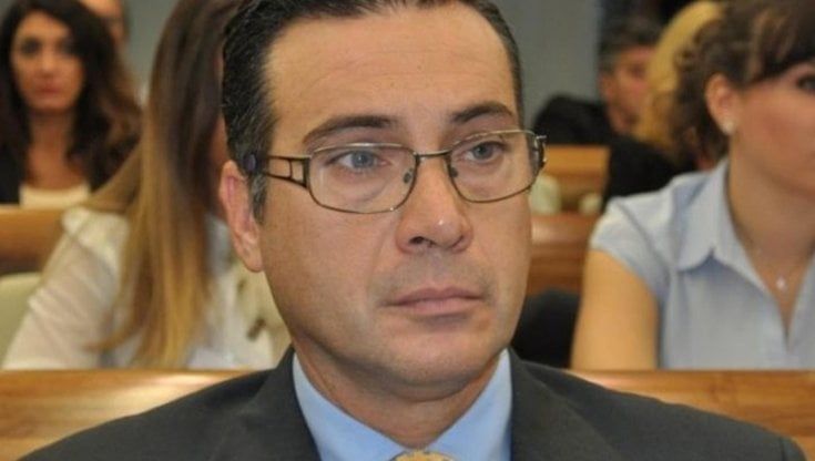 L'imbarazzo del Copasir a trazione leghista: non si riunisce per non dover parlare dei rapporti con Mosca