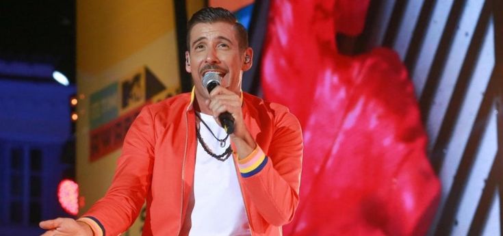 Webnotte, la decima puntata in arrivo: protagonisti Gabbani e Omar Pedrini 