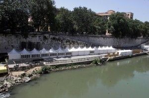 Estate romana e subappalti stand sul Tevere sotto inchiesta