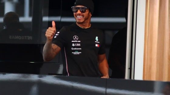 F1, Hamilton vola basso: ''Le Ferrari torneranno forti''
