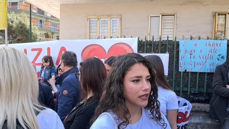 Omicidio Santo Romano: minore condannato a 18 anni e otto mesi, rabbia dei familiari della vittima