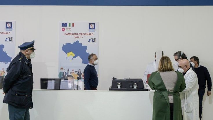 Covid in Campania, oggi 1.603 nuovi casi positivi. I decessi superano quota 4mila