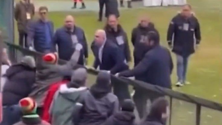 Ternana, il presidente Bandecchi: "I tifosi mi hanno sputato e io gli ho risputato. Non sono Gesù Cristo, senza il fossato sarei salito a dargli due pizze in faccia"