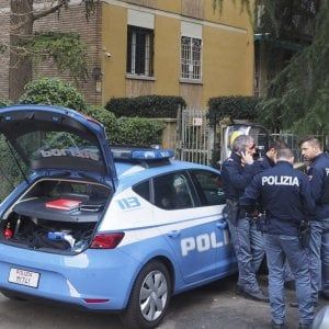 "Siamo amici di sua figlia": e rubano 13 mila euro in casa a un'anziana