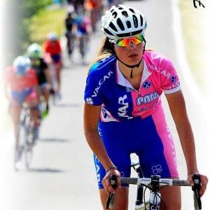 Ciclismo, incidente Cretti: coma farmacologico, stabile ma grave