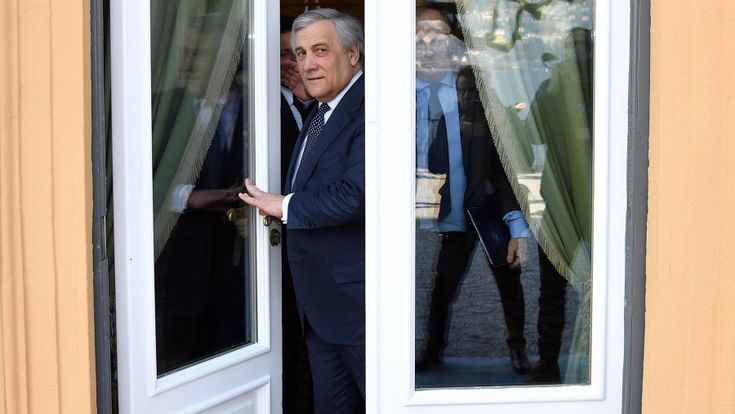 Ue, Tajani: “Mai un'alleanza con i sovranisti in Europa. E in Italia tra pochi mesi sarà il caos. Salvini ci ripensi”