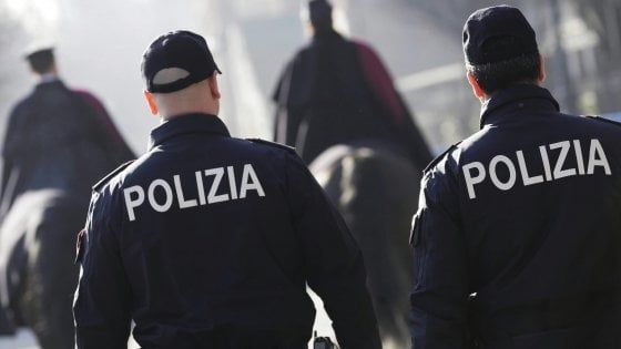 Firenze,  esplode petardo davanti alla sede di Casapound