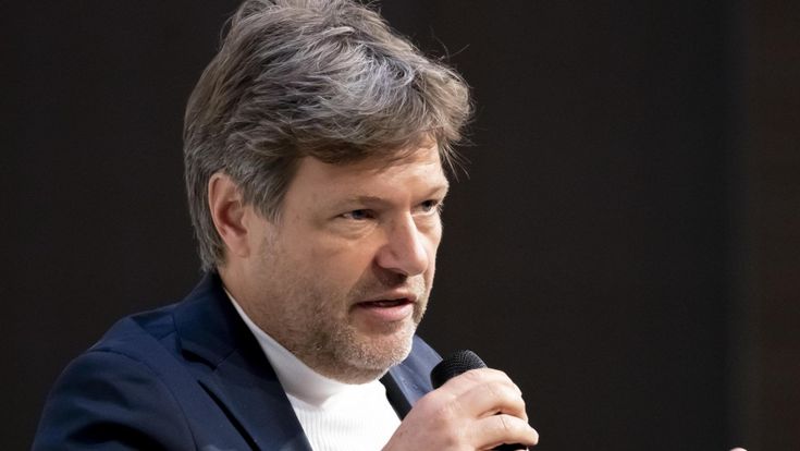 Habeck: “La Germania deve aiutare l’Italia a battere il populismo”