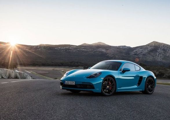 Porsche 718 Cayman GTS