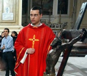 Il procuratore a don Merola:<br />"Sconcertato per le sue parole"