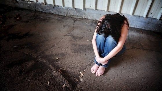 Bari, la comunità per minori come una casa degli orrori: botte, alimenti scaduti e sedativi