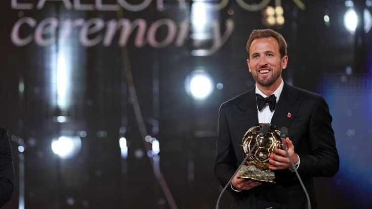 Pallone d’oro, vince Harry Kane: è il primo inglese dal 2001. Battuti Mbappé e Yamal