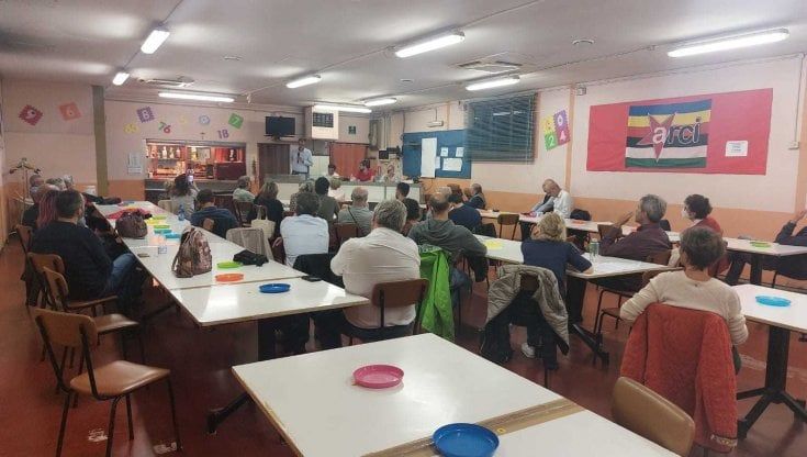 Pd, mezzanotte in sezione a Càscina la rossa: "Traditi dai dirigenti, fuori chi non è più credibile"