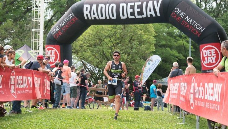 Deejay Tri, lo spettacolo del triathlon all'Idroscalo di Milano