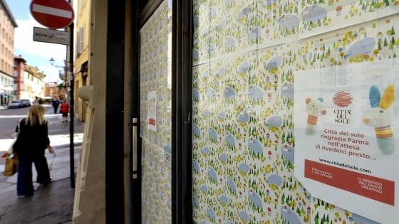 Parma, chiude la Città del Sole in via Farini. "Ma è un arrivederci"