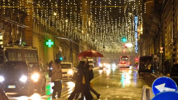 Luminarie di Natale a Genova, 32 installazioni nei quartieri e Tursi lancia il passaporto dei presepi