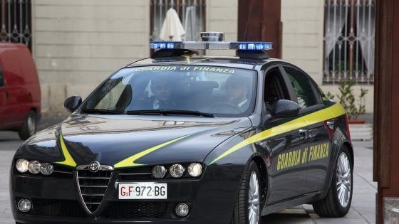 Potenza, lavoratori in nero nel trasporto scolastico