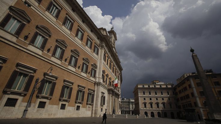 Nuovo lessico famigliare. Frasi e parole della crisi d’agosto