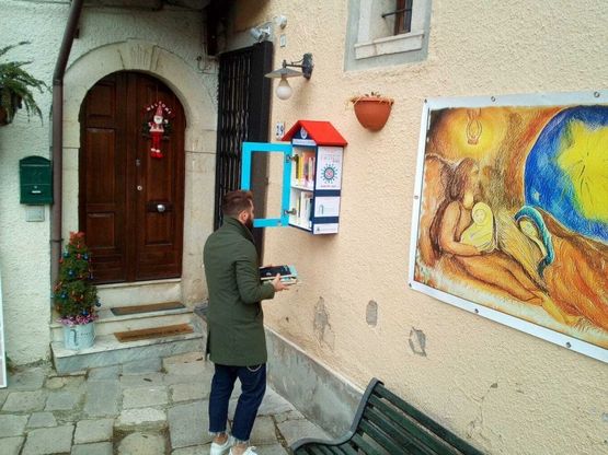 Potenza, nel centro storico la prima piccola libreria libera