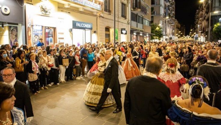 Bari, la Lord Byron compie cinquant'anni: "La nostra scuola di inglese ha formato oltre 100mila studenti di tutte le età"